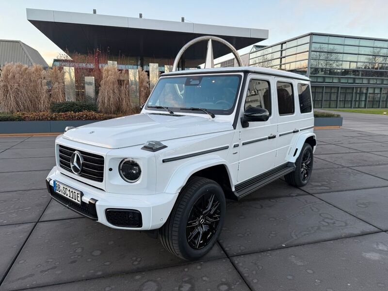 Weiß Gebraucht 2024 Mercedes G580 AMG line SUV | 170.000 € - Bild 1/4