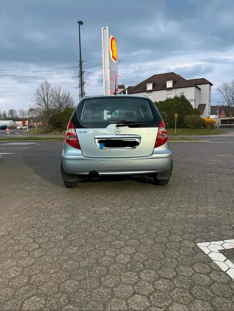 Gebraucht Mercedes A150 95 PS (69 kW) 2006 Blau Kleinwagen