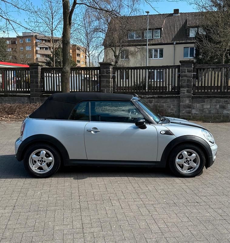 Gebraucht Mini Cooper Cabriolet 120 PS (88 kW) 2009 Silber Cabrio