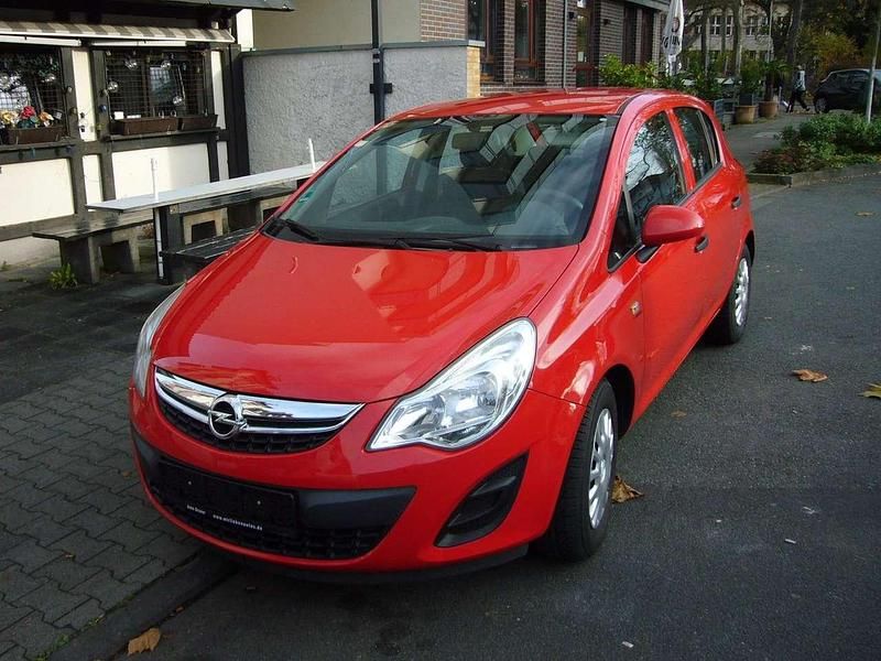 Gebraucht Opel Corsa Basis 87 PS (63 kW) 2012 Rot Limousine