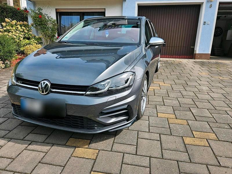 Gebraucht VW Golf VII R-line 125 PS (91 kW) 2018 Grau Kleinwagen