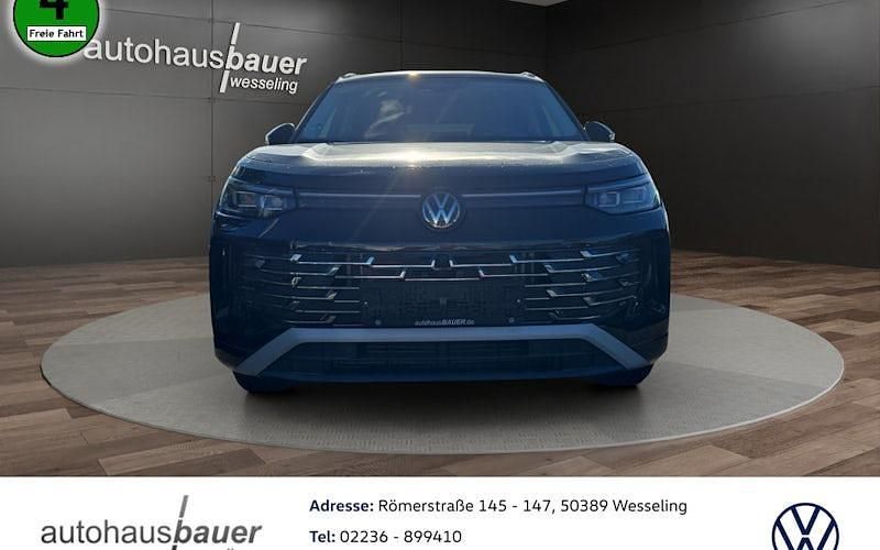 Neu VW Tayron Elegance 193 PS (141 kW) 2025 Grenadillschwarz SUV