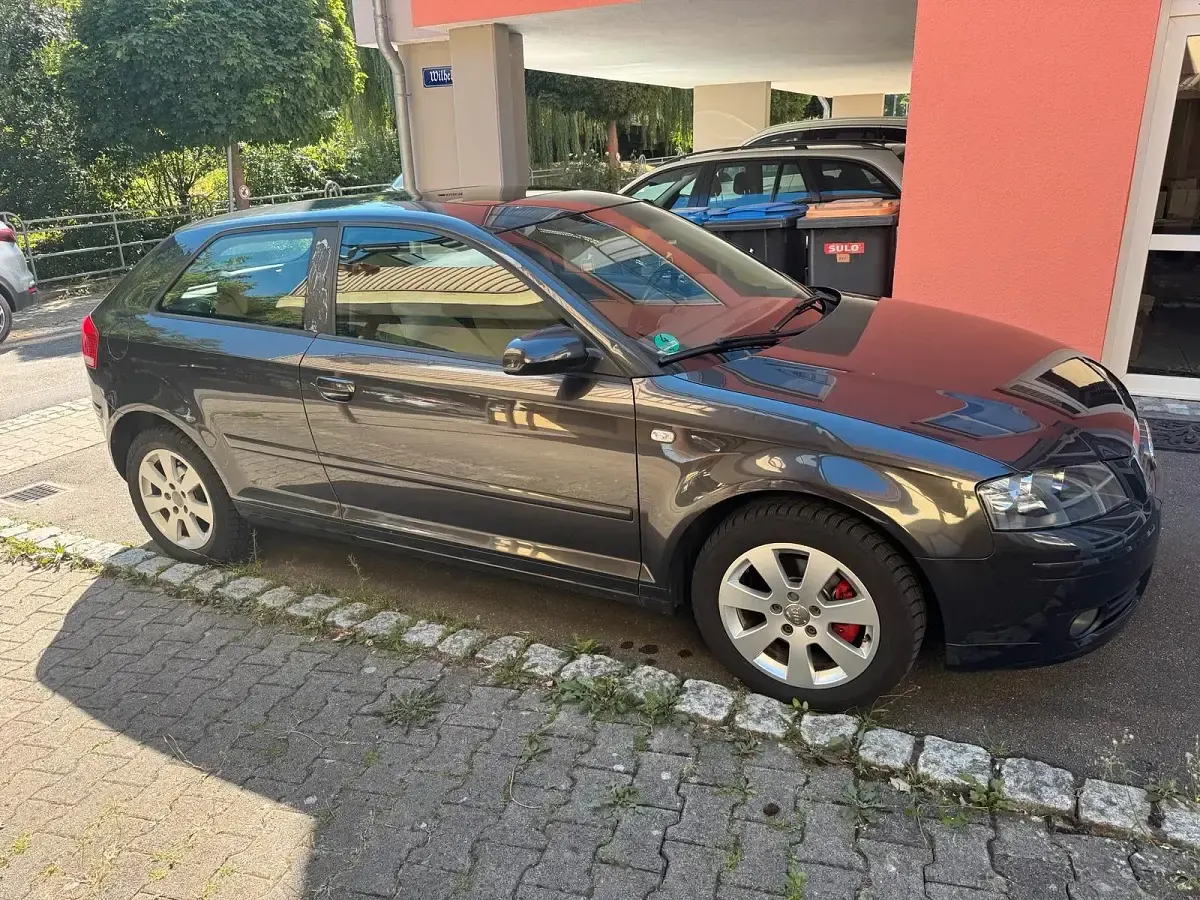 Gebraucht Audi A3 150 PS (110 kW) 2006 Grau Kleinwagen