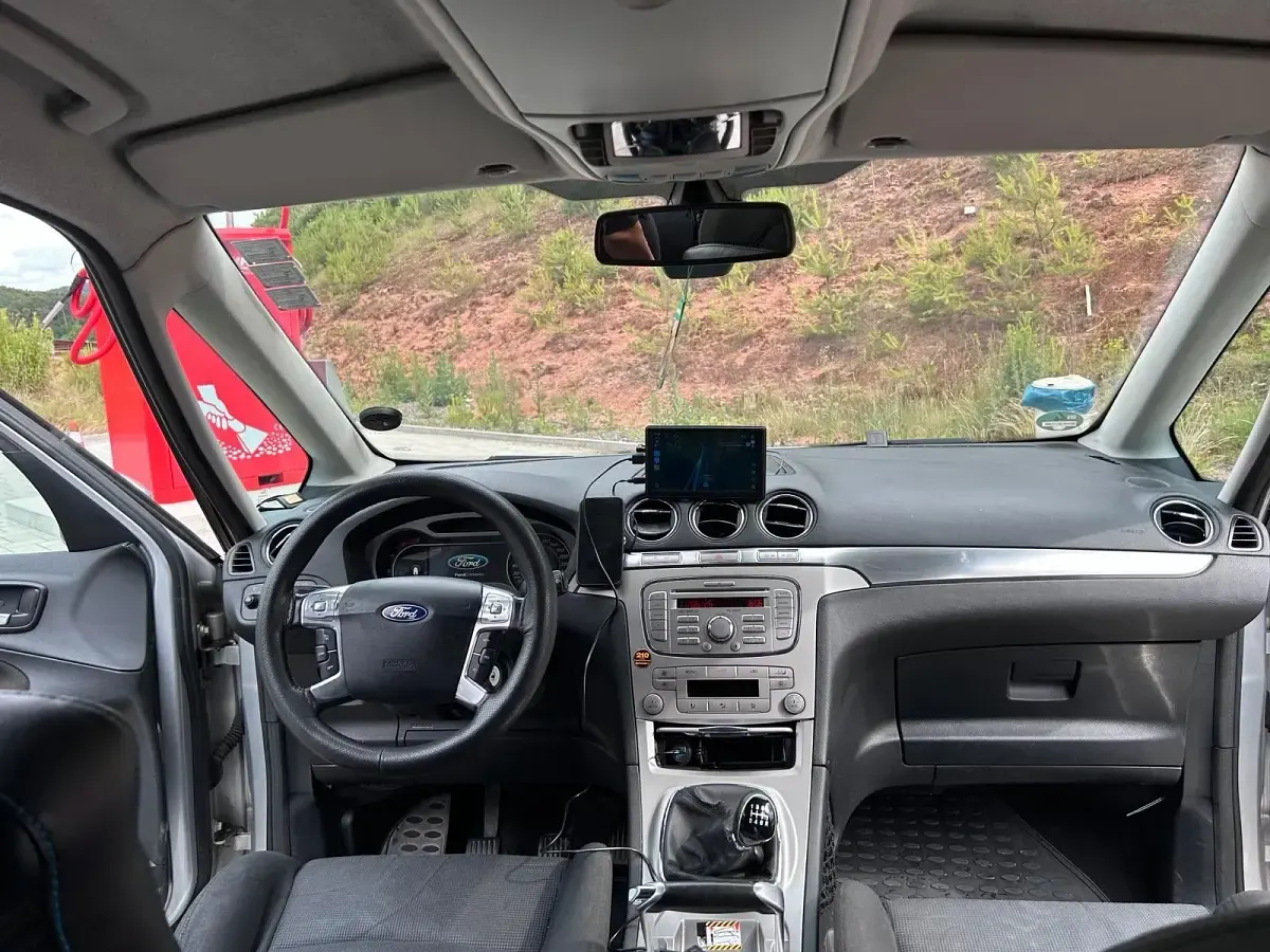 Gebraucht Ford Galaxy 180 PS (132 kW) 2010 Grau Van / Kleinbus