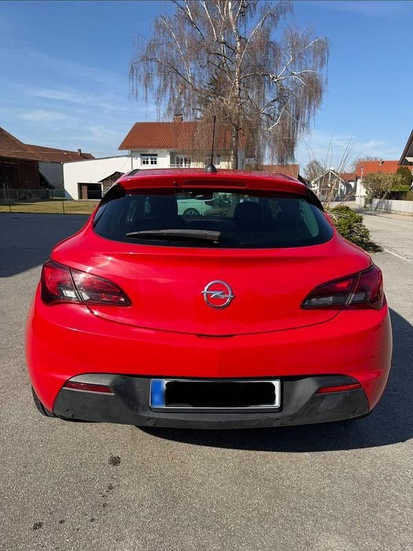 Usata Opel Astra Active 120 CV (88 kW) 2017 Rosso Berlina