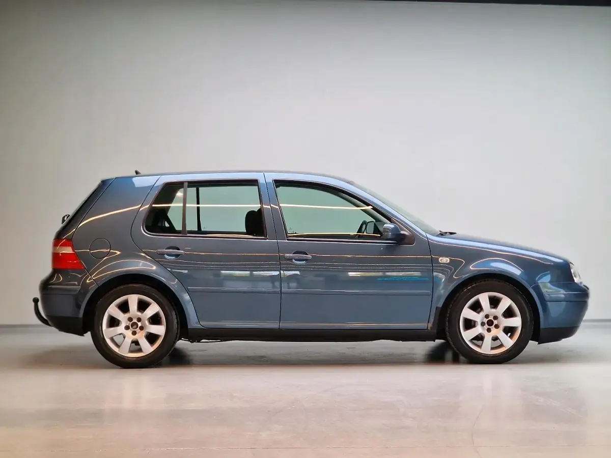 Gebraucht VW Golf IV Pacific 105 PS (77 kW) 2003 Blau Kleinwagen