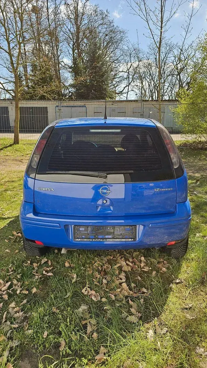 Używany Opel Corsa 80 KM (58 kW) 2006 Niebieski Hatchback
