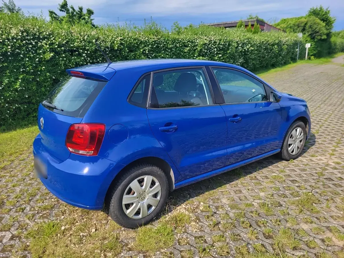 Gebraucht VW Polo 60 PS (44 kW) 2010 Blau Kleinwagen