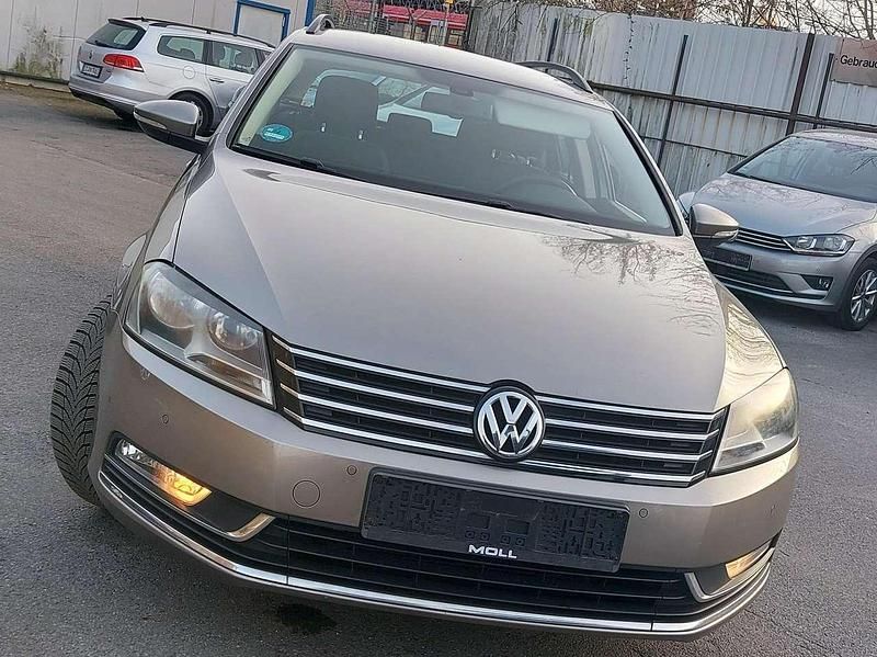 Gebraucht VW Passat Comfortline 140 PS (102 kW) 2013 Light brown metallic Kombi