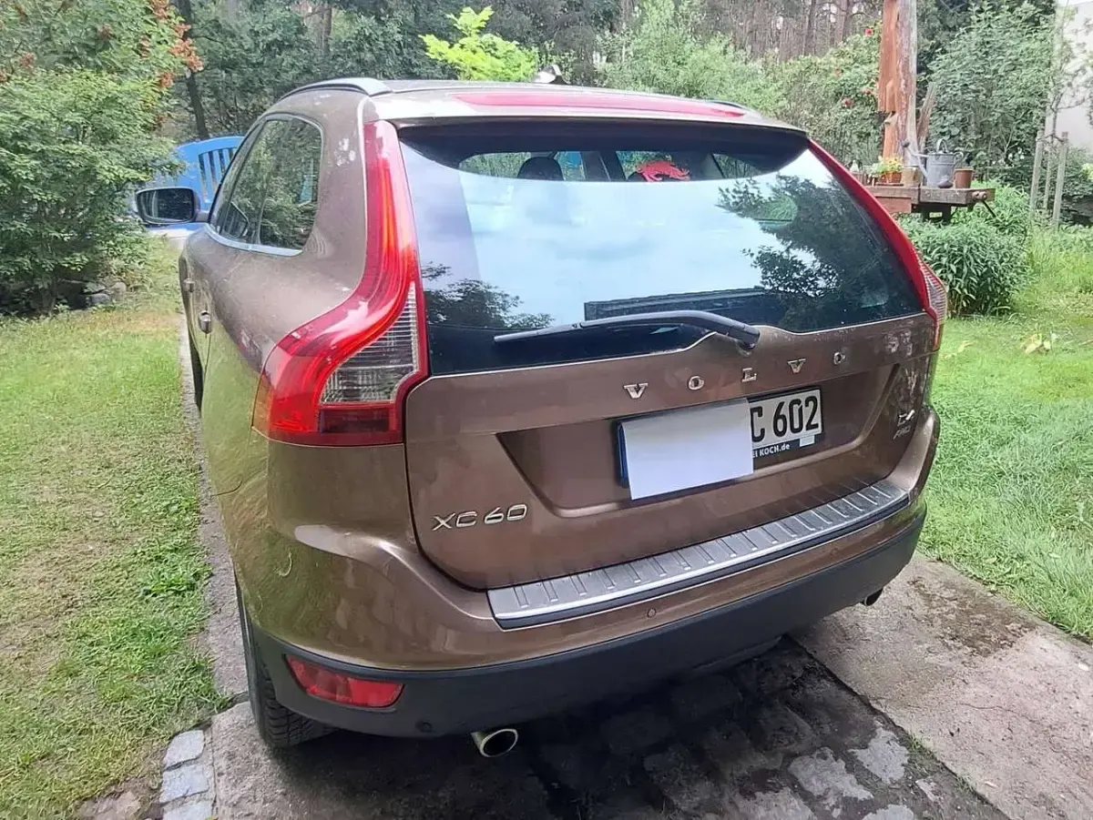 Gebraucht Volvo XC60 Summum 215 PS (158 kW) 2013 Braun SUV