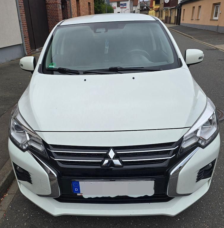 Gebraucht Mitsubishi Space Star Top 71 PS (52 kW) 2022 Weiß Limousine