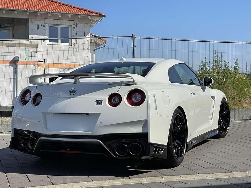 Gebraucht Nissan GT-R Track Edition 570 PS (419 kW) 2021 Weiß Coupé