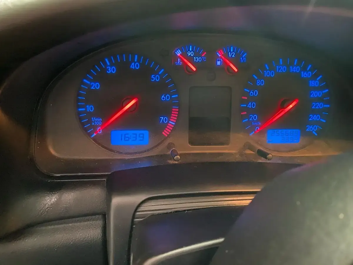 Occasion VW Passat 150 ch (110 kW) 2000 Argent Break