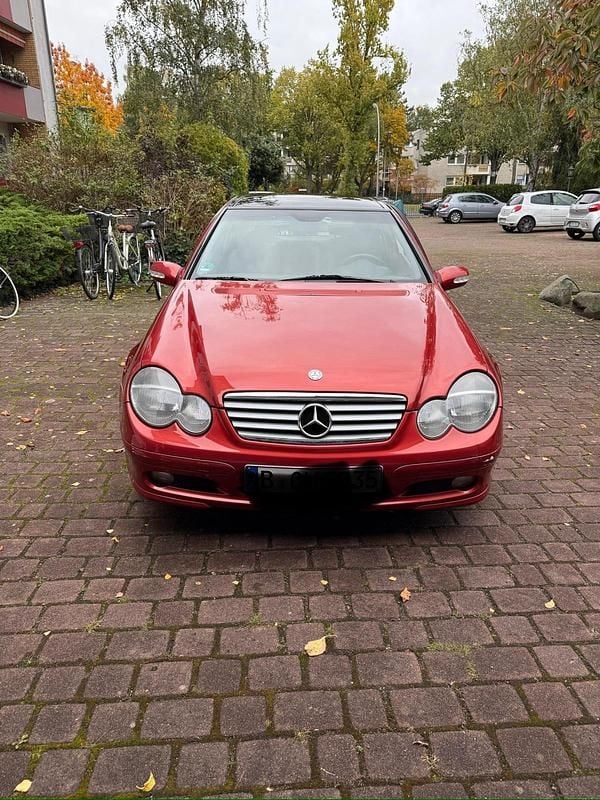Rot Gebraucht 2001 Mercedes 230 Coupé | 4.999 € - Bild 1/4