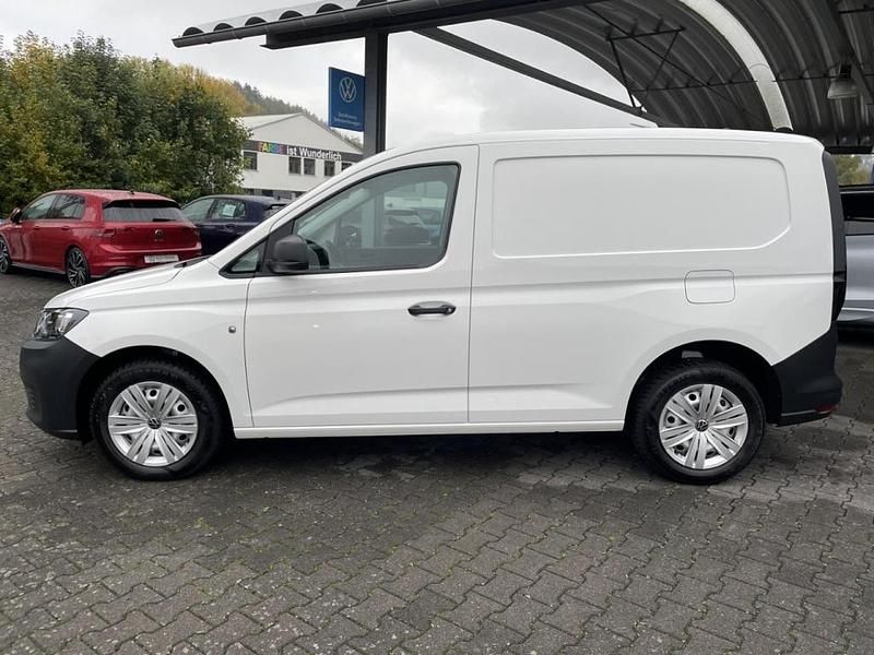Gebraucht VW Caddy 102 PS (75 kW) 2023 Weiß Van / Kleinbus