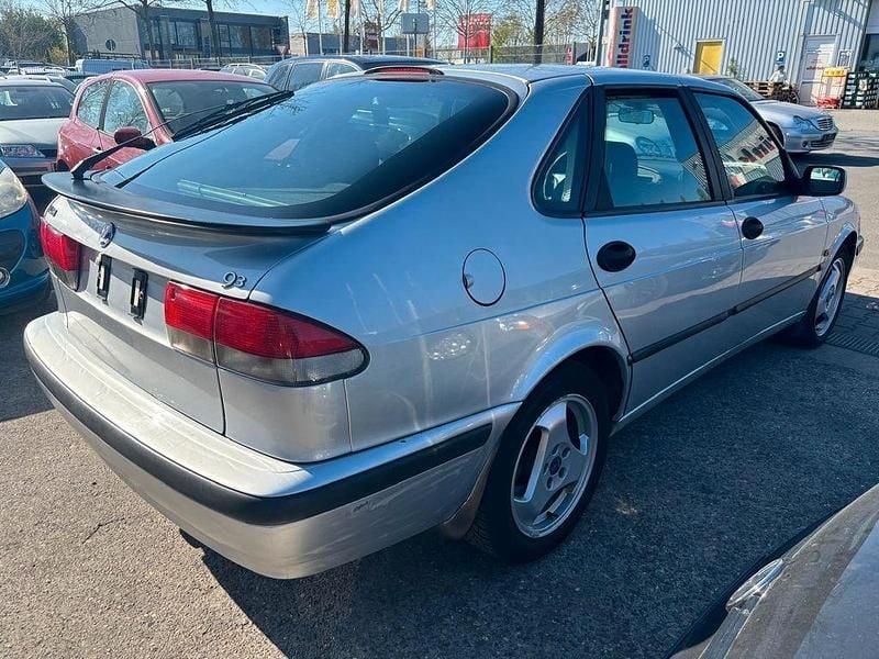 Używany Saab 9-3 150 KM (110 kW) 2002 Srebrny Sedan/Limuzyna