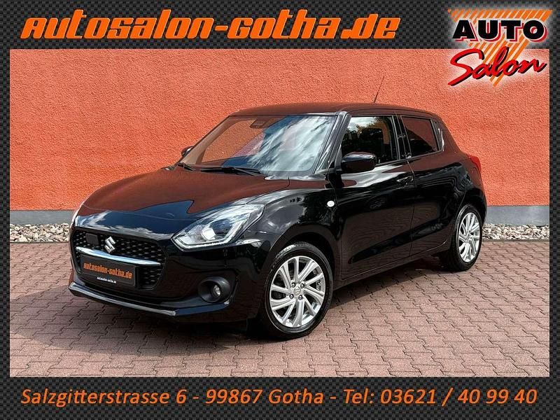 Schwarz Gebraucht 2024 Suzuki Swift Comfort Kleinwagen | 16.890 € - Bild 1/4