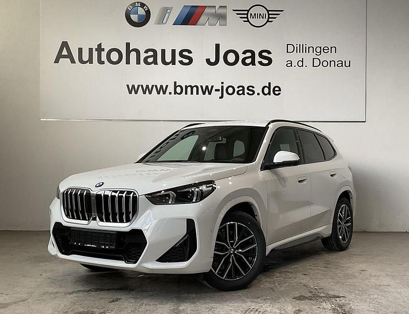 Weiß Neu 2025 BMW X1 Performance SUV | 49.900 € (Etwas zu teuer) - Bild 1/4