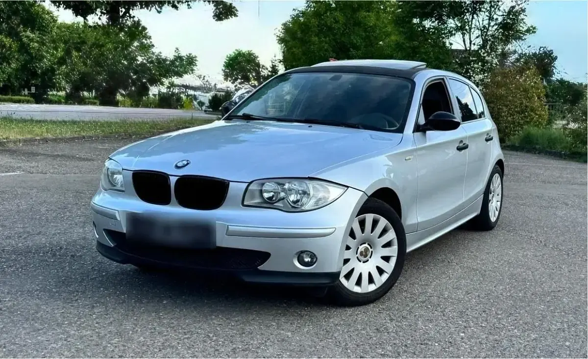 Gebraucht BMW 116 122 PS (89 kW) 2004 Silber Kleinwagen
