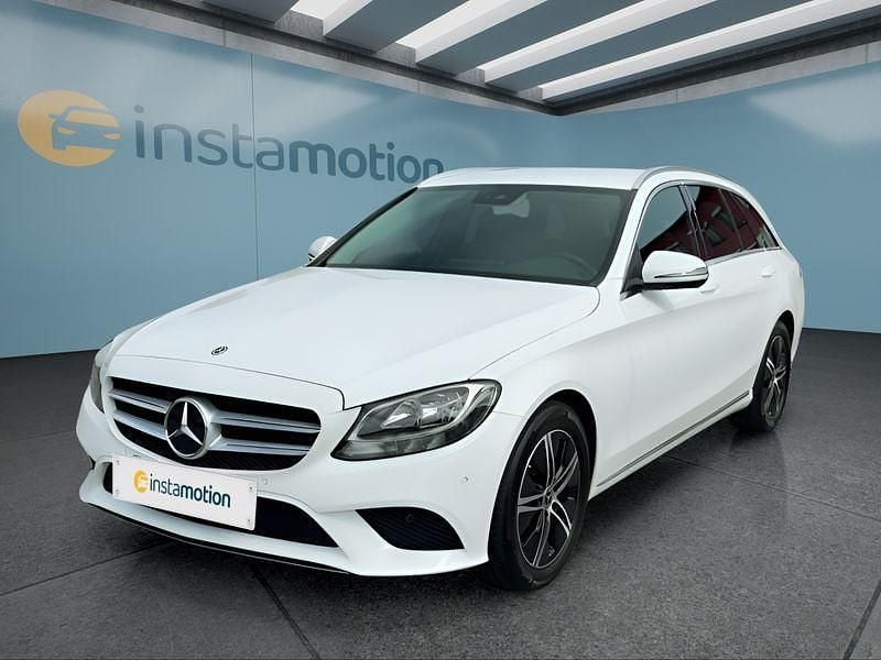 Gebraucht 2019 Mercedes 220 Kombi | 26.599 € (Teuer) - Bild 1/4