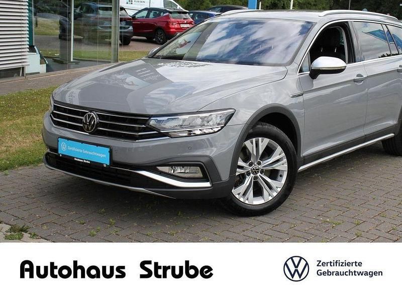 Grau Gebraucht 2023 VW Passat Alltrack Kombi | 34.440 € (Fairer Preis) - Bild 1/4