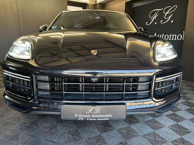Gebraucht Porsche Cayenne 549 PS (403 kW) 2018 Schwarz SUV
