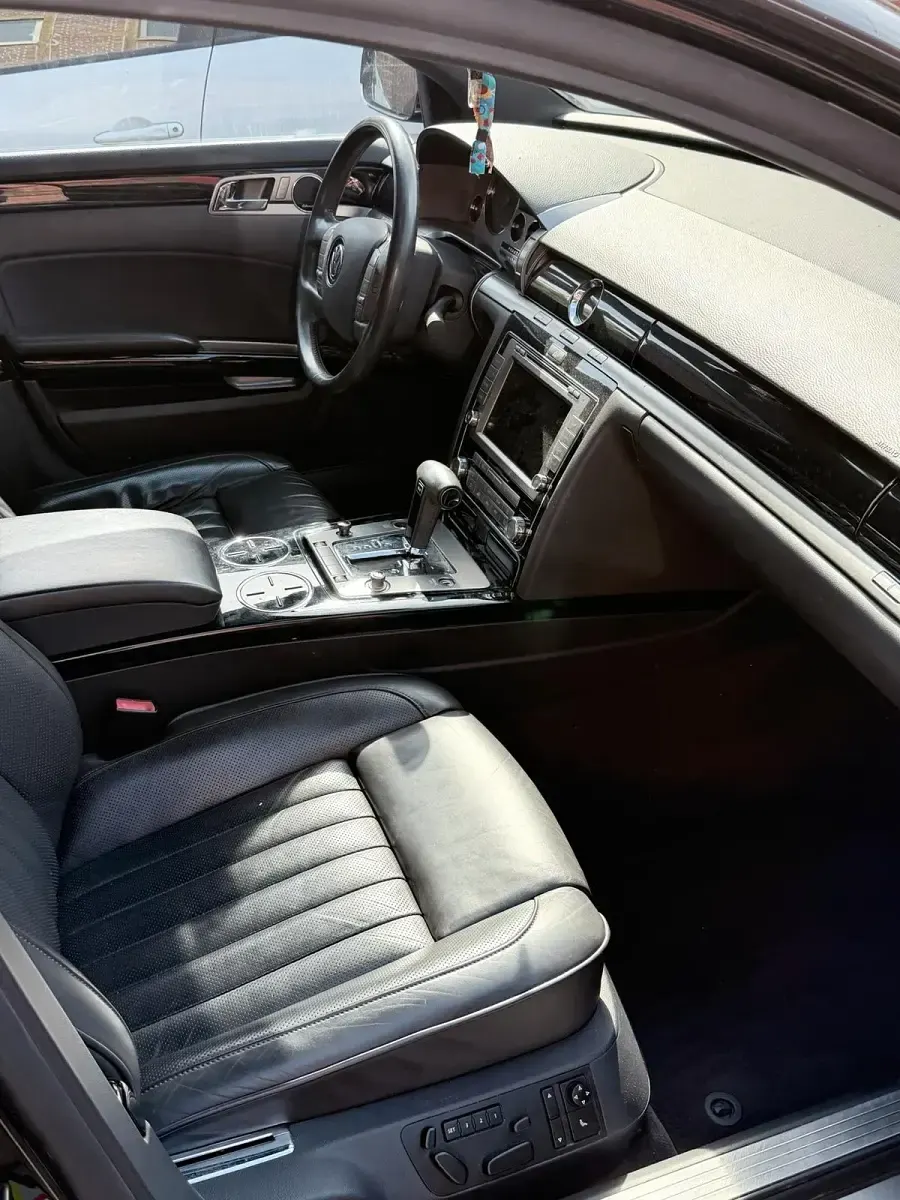 Brugt VW Phaeton 239 HK (175 kW) 2011 Sort Sedan
