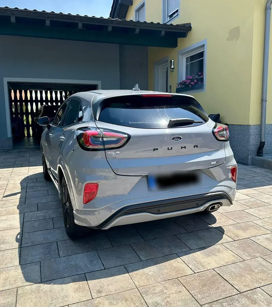 Gebraucht Ford Puma ST-Line 125 PS (91 kW) 2023 Grau SUV