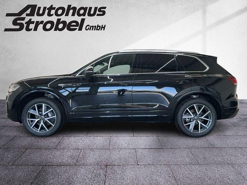 Neu VW Touareg R-line 286 PS (210 kW) 2025 Grenadillschwarz metallic SUV