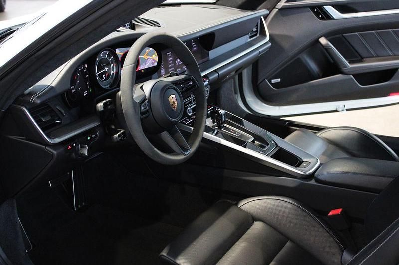 Gebraucht Porsche 911 Turbo 581 PS (427 kW) 2021 Weiß Coupé