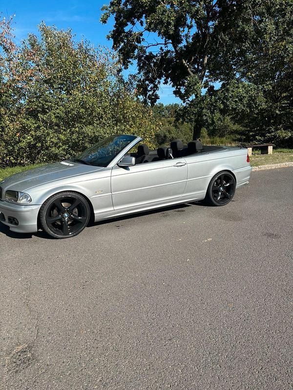 Silber Gebraucht 2002 BMW 320 Cabriolet Cabrio | 8.500 € (Fairer Preis) - Bild 1/4