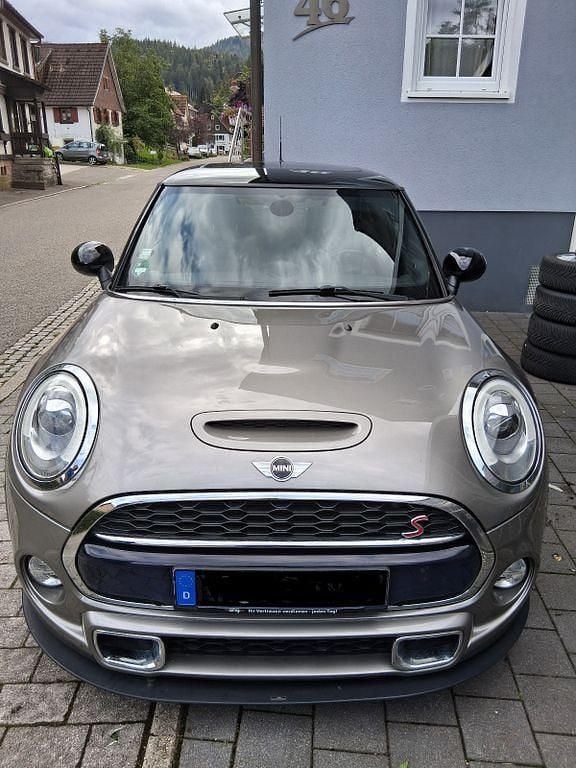 Grau Gebraucht 2017 Mini Cooper S Kleinwagen | 18.000 € (Fairer Preis) - Bild 1/4