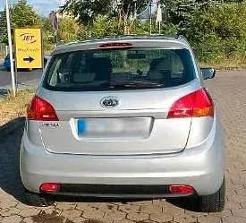 Gebraucht Kia Venga 125 PS (91 kW) 2011 Grau Kleinwagen