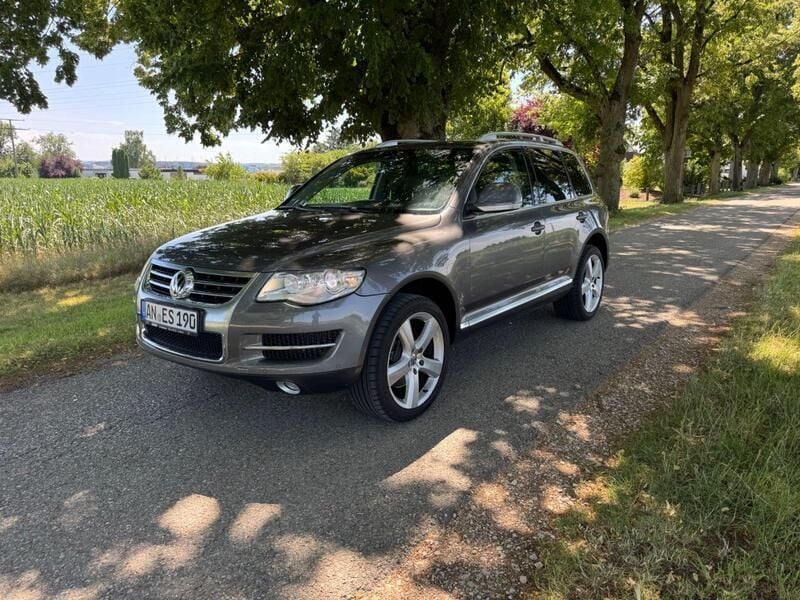 Grau Gebraucht 2007 VW Touareg Individual SUV | 16.000 € - Bild 1/4