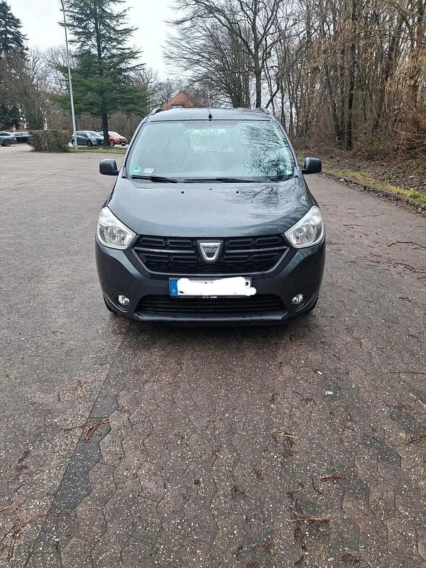 Gebraucht Dacia Lodgy 102 PS (75 kW) 2017 Van / Kleinbus