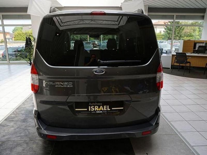 Gebraucht Ford Tourneo Courier Titanium 101 PS (74 kW) 2019 Grau Van / Kleinbus