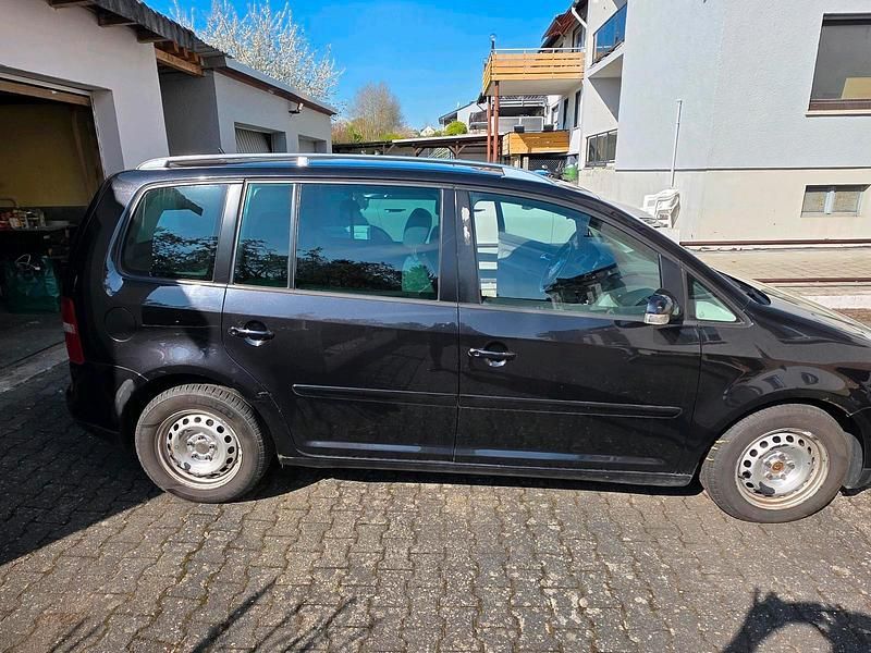 Gebraucht VW Touran 140 PS (102 kW) 2005 Schwarz Van / Kleinbus