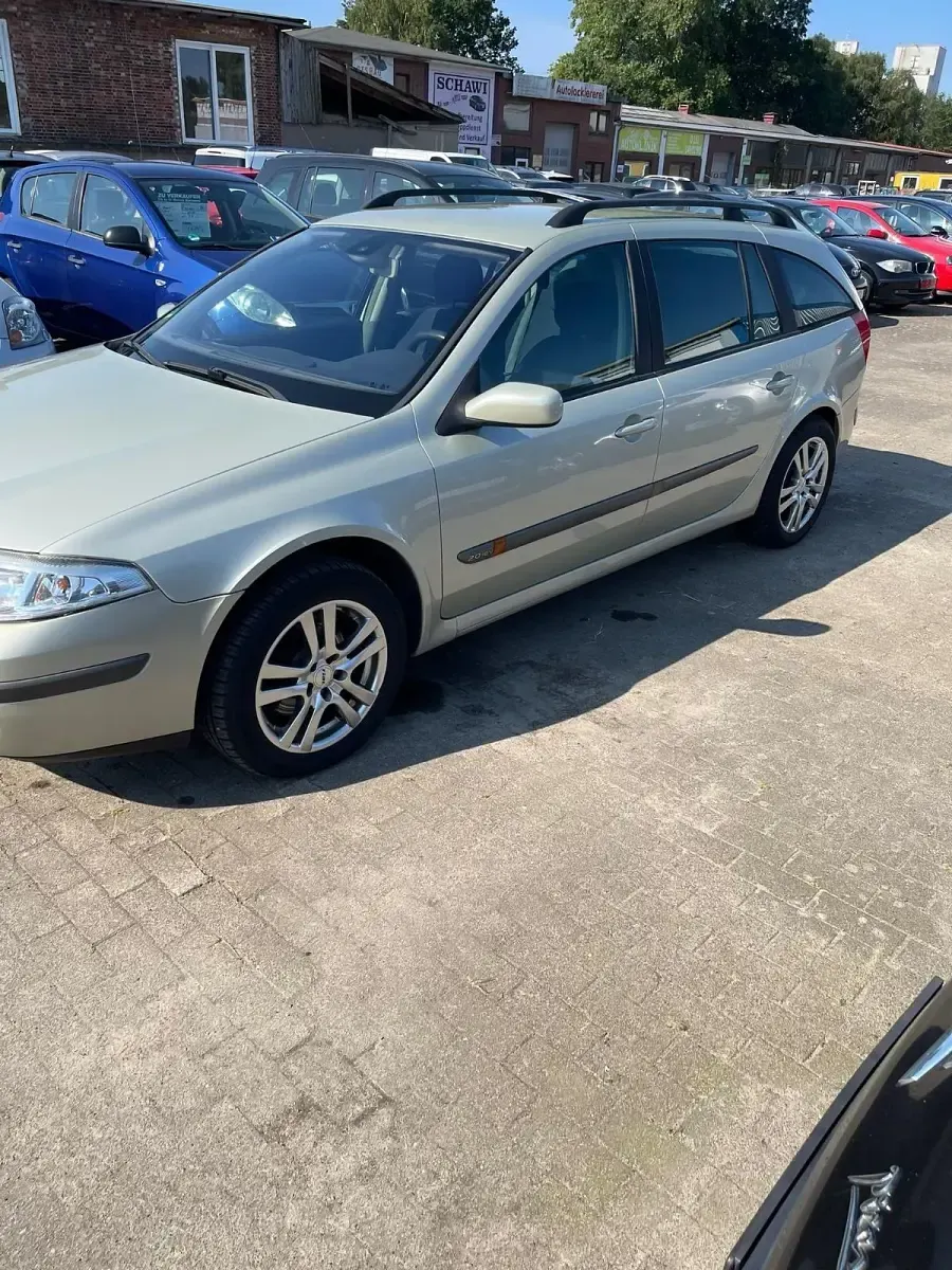 Gebraucht Renault Laguna II 134 PS (98 kW) 2003 Gelb Kombi
