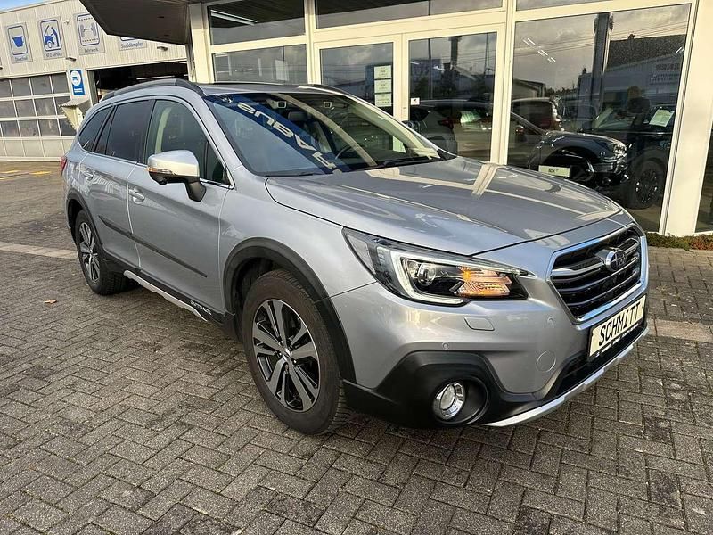 Ice silver (m) Gebraucht 2018 Subaru Outback Sport Kombi | 24.850 € (Fairer Preis) - Bild 1/4