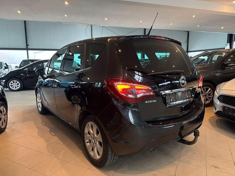 Gebraucht Opel Meriva Innovation 101 PS (74 kW) 2015 Schwarz Van / Kleinbus