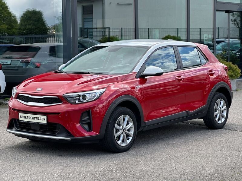 Rot Gebraucht 2021 Kia Stonic Advance SUV | 13.480 € (Fairer Preis) - Bild 1/4