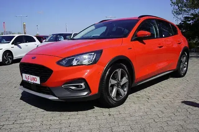 Usata Ford Focus Active 125 CV (91 kW) 2020 Rosso Berlina