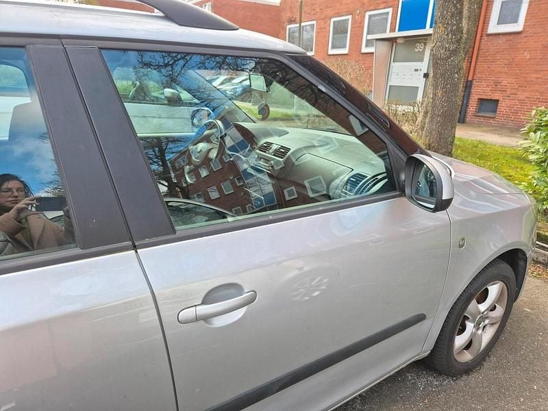 Gebraucht Skoda Fabia 105 PS (77 kW) 2011 Silber Kombi