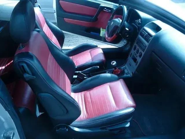 Używany Opel Astra Cabriolet 101 KM (74 kW) 2003 Srebrny Kabriolet