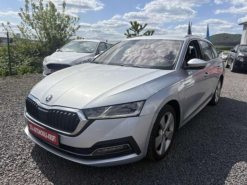 Gebraucht Skoda Octavia Style 150 PS (110 kW) 2021 Brilliantsilber metallic Kombi