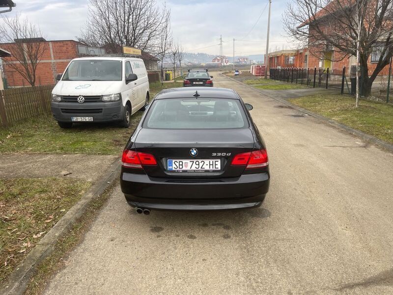 Brugt BMW 330 Performance 245 HK (180 kW) 2009 Sort Coupe