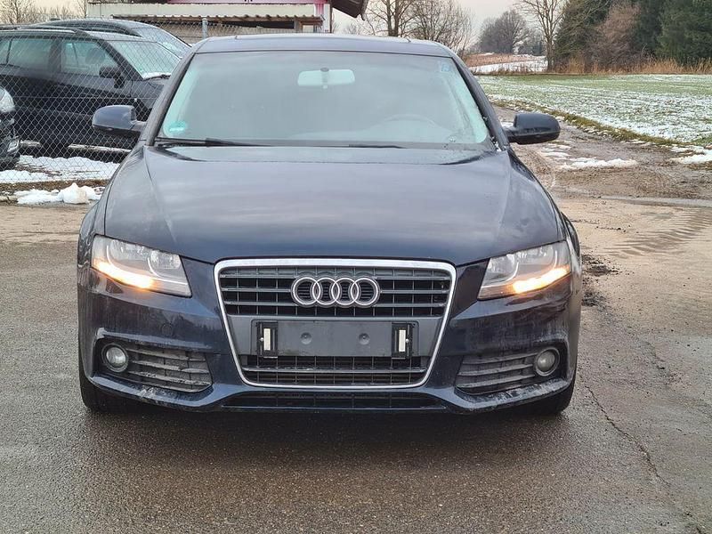 Gebraucht Audi A4 Attraction 179 PS (131 kW) 2009 Blau Limousine