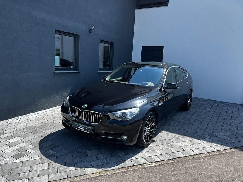 Schwarz Gebraucht 2013 BMW 530 Gran Turismo Comfort Edition Limousine | 18.999 € (Etwas zu teuer) - Bild 1/4