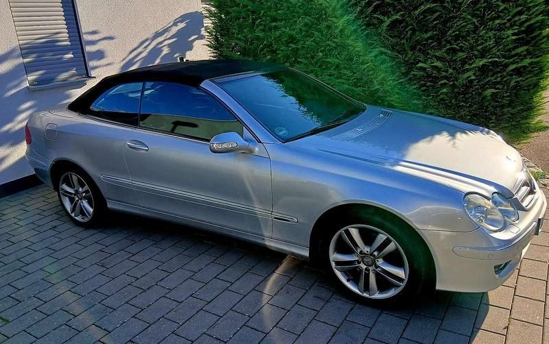 Gebraucht Mercedes CLK200 Avantgarde 184 PS (135 kW) 2009 Silber Cabrio