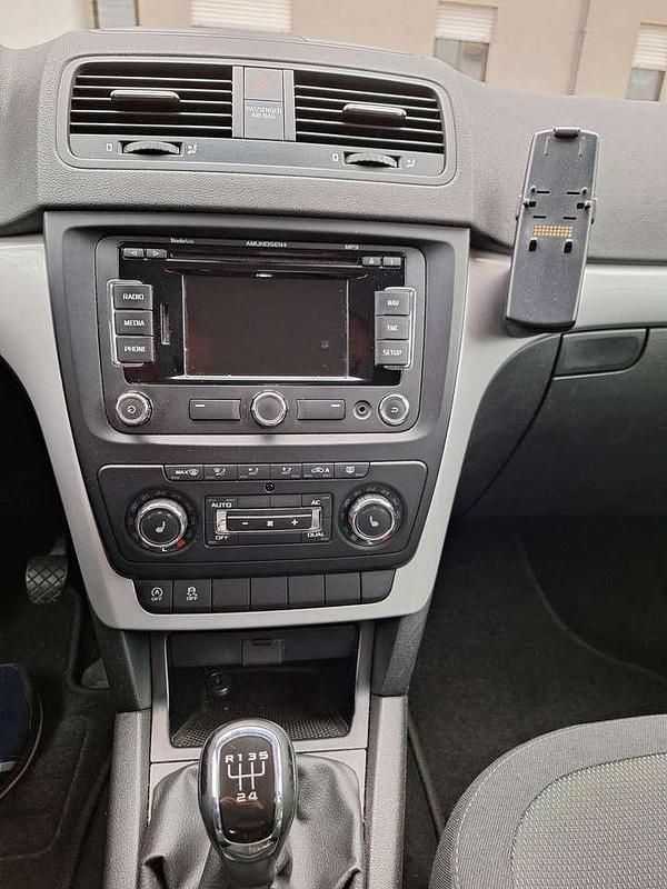 Gebraucht Skoda Yeti GreenLine 105 PS (77 kW) 2012 Braun SUV